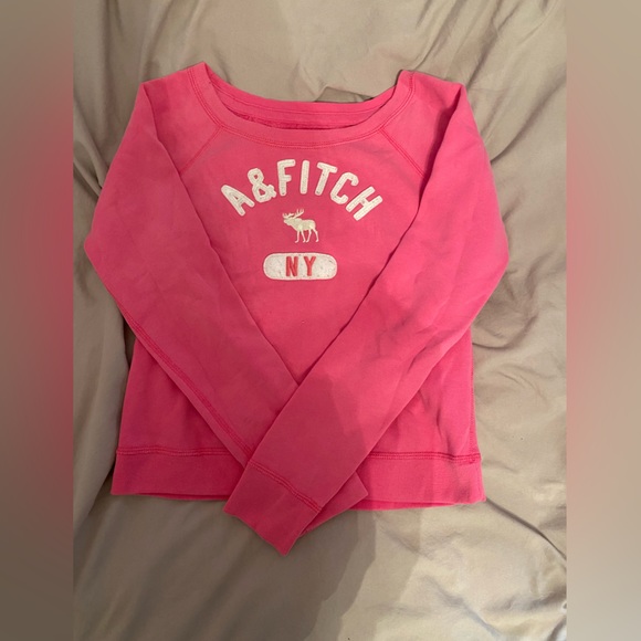 Abercrombie & Fitch Tops - Abercrombie & Fitch Pink Sweatshirt Size S